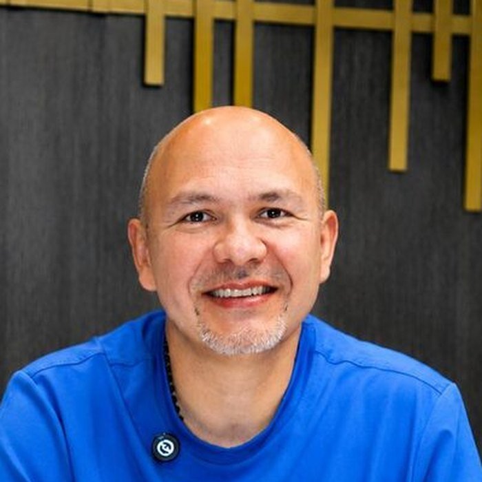 Dr. Alberto Morales Valencia